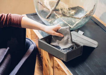 Deep Purple UV Sanitizer House Cleaning Tech Product