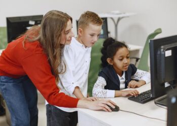 The Role of Technology in Today’s Elementary School Curriculum